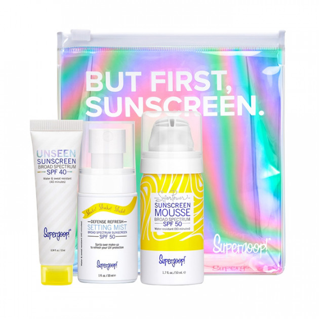 **พร้อมส่ง**Supergoop! But First Sunscreen Kit Limited Edition เซตกันแดด 3 ชิ้นที่ประกอบด้วยผลิตภัณฑ์ที่ปกป้องผิวจากแสงแดด และแสง blue light ที่มาจากโทรศัพท์หรือคอมพิวเตอร์ มาในขนาด travel size พร้อมกระเป์าโฮโลแกรม เหมาะสำหรับพกพาไปในทุก ๆ ที่