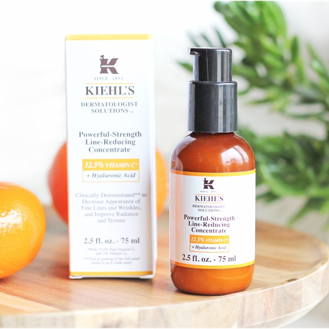 Kiehl's Powerful-Strength Line-Reducing Concentrate with 12.5% Pure Vitamin C 75 ml. เซรั่มวิตามินซีบริสุทธิ์ คีลส์ สูตรปรับปรุงใหม่ ที่เพิ่มความเข้มข้นของวิตามินซีเป็น 12.5% และเสริมด้วยไฮยาลูโรนิก แอซิด ริ้วรอยบนใบหน้าจางลง โดยเฉพาะร