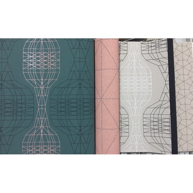 wallโมเดิร์น2 ยาว10ม กว้าง53ซม ม้วน5ตรมcs