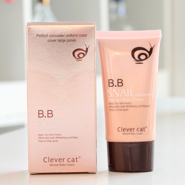 บีบีหอย BB Snail whitening blemish cream 50ml เนื้อครีมบางเบา ไม่เหนียว ไม่เป็นคราบ ผิวมันสามารถใช้ได้