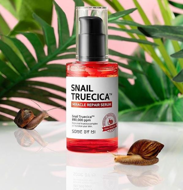 *พร้อมส่ง*Some By Mi Snail True Cica Miracle Repair Serum 50 ml. เซรั่มหอยทากดำจากเกาหลี ช่วยฟื้นฟูสภาพผิวจากรอยสิว หลุมสิวและรอยแผลเป็น รอยดำ รอยแดง ผิวไหม้จากแดด ให้ผิวเรียบเนียนเเข็งเเรง กระจ่างใส เห็นผลชัดในขวดแรก