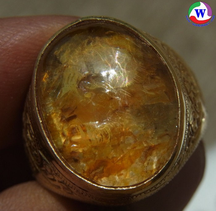 แหวนชายทองยูโร เบอร์ 63 ครึ่ง แก้วโป่งข่ามนำโชค ชนิดแก้วกาบสีทองเหลือบรุ้งลายมังกรพริ้ว