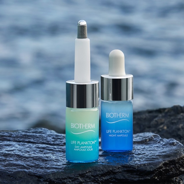 BIOTHERM Life Plankton Day & Night Ampoule 20 ml. ไบโอเธิร์มตัวใหม่ แอมพูล (AMPOULES) ฟื้นบำรุงผิวดูอ่อนเยาว์ ต่อเนื่อง 24 ชั่วโมง ช่วยเติมเต็มริ้วรอย รู้สึกผิวเด้งดูอิ่มน้ำทันท