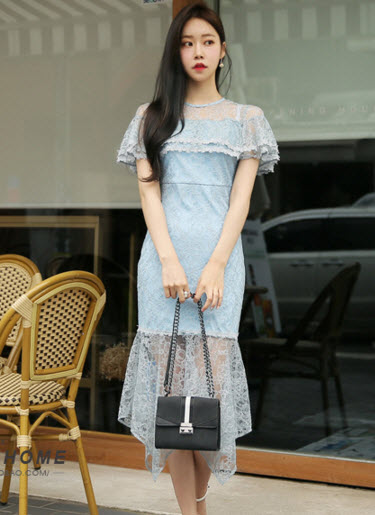 พรีออเดอร์ เดรสยาว เดรสราตรี  กระโปรงทรงหางปลา เดรสไปงานแต่ง เดรสลูกไม้ สี ฟ้าอ่อน