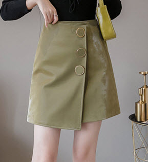 พรีออเดอร์ กระโปรงแฟชั่นเกาหลี กระโปรงป้ายด้านหน้า ใส่ทำงานหรือใส่เที่ยวได้  สี เขียว ดำ แดง ครีม