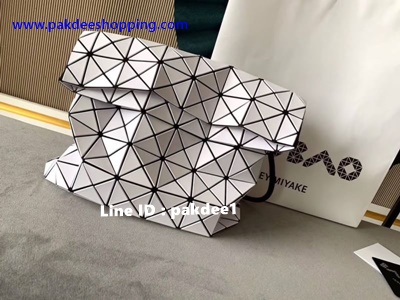 Baobao issey miyake Shoulder bag Original Size 31 cm รุ่นใหม่ งานสวยเหมือนแท้ 