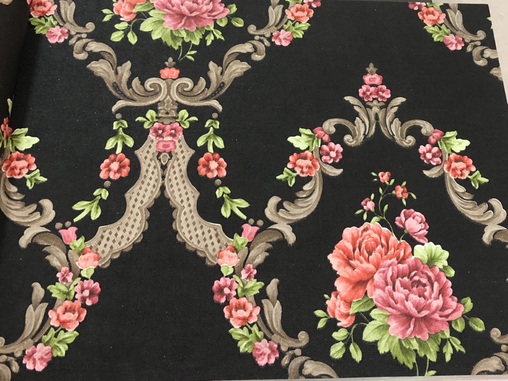 ลายวินเทจ1 ยาว 10ม. กว้าง53ซม  ม้วน5ตรม eb