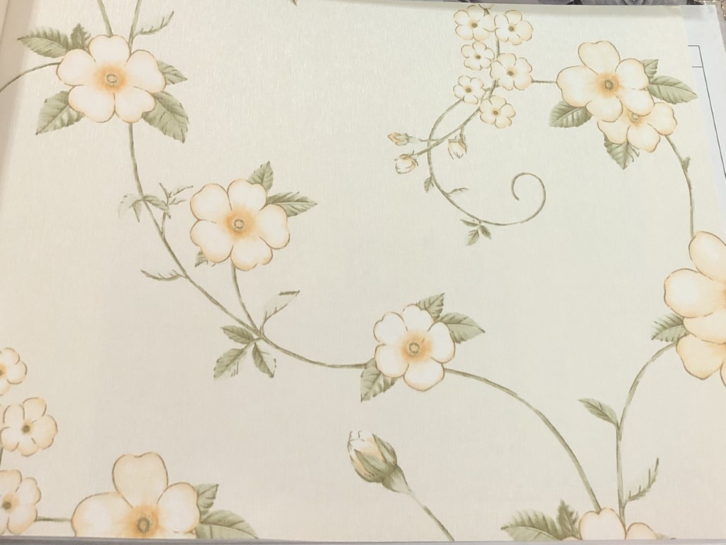 ลายวินเทจ1 ยาว 10ม. กว้าง53ซม  ม้วน5ตรม eb