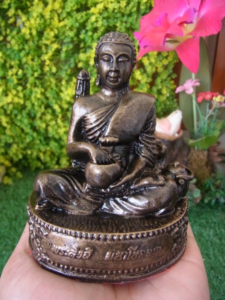  องค์พระสีวลีสีมันปู มวลสารแร่เหล็กน้ำพี้