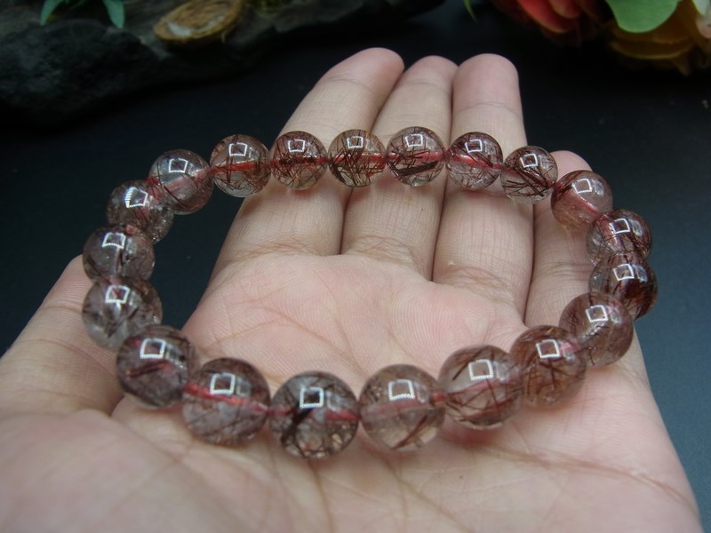 กำไลข้อมือไหมนาคสีเข้ม ขนาด 10 มิล