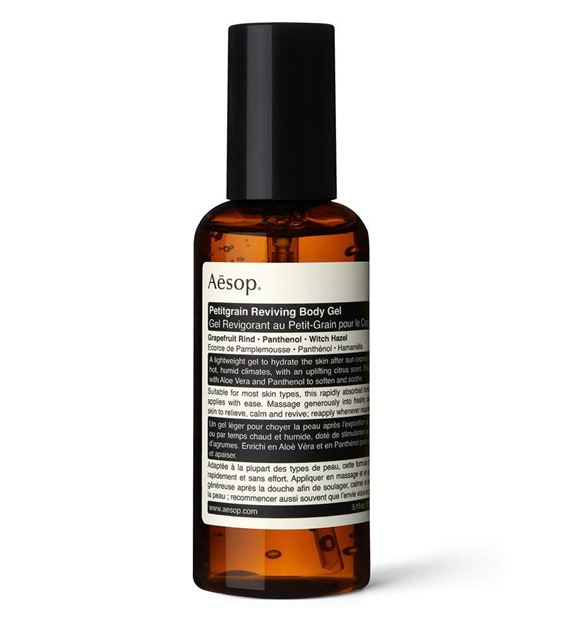 Aesop Petitgrain Reviving Body Gel 150 ml. เจลบำรุงผิวกาย ที่ช่วยปลอบประโลมผิวกายหลังเผชิญแสงแดดเนื้อผลิตภัณฑ์เป็นเซรั่มบางเบา ให้ผิวรู้สึก สมดุล ชุ่มชื่น ผ่อนคลาย เนื้อเจลบางเบาซึมซาบลงสู่ผิวอย่างรวดเร็ว เหมาะสำหรับใช้ปลอบประโลมผิวกายหลังเผชิ