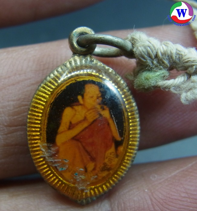 พระเครื่อง ล๊อกเก็ตเก่า หลวงพ่อคูณ วัดบ้านไร่ หลัง ร.5 ค้าขายโชคลาภดี