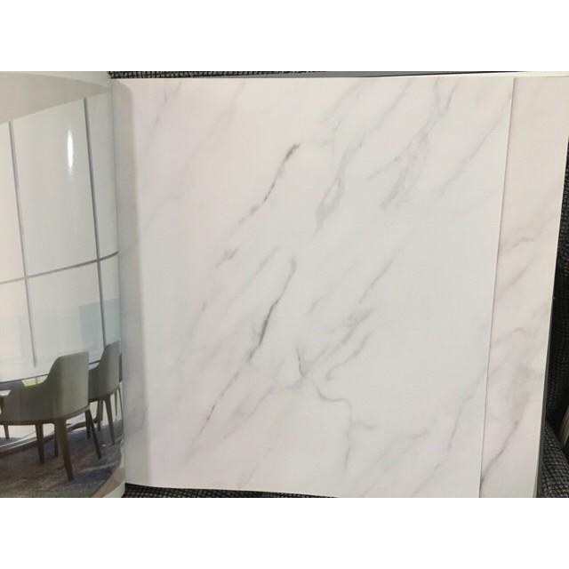 wallหินอ่อน ม้วนใหญ่ ยาว 15.6ม. กว้าง 1.06ม. ม้วน15ตรมbs