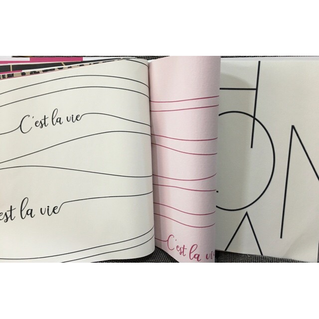 wallกราฟฟิก ลายนูน ยาว10ม กว้าง53ซม ม้วน5ตรมaf