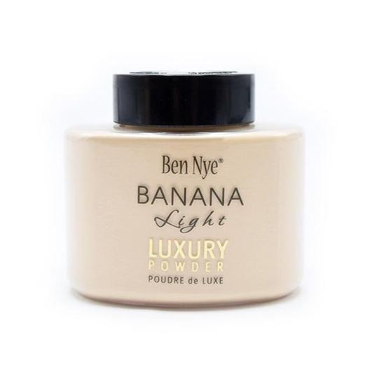 *พร้อมส่ง*Ben Nye Banana Light Luxury Powder ขนาดเล็ก 42g./1.5 oz. เฉดสีใหม่เหลืองนวลอ่อนๆ แป้งฝุ่นผสมรองพื้นสำหรับสาวเอเชียใช้ในการเซ็ตรองพื้นให้ติดทนนานยิ่งขึ้นผิวหน้าเรียบเนียนดูเป็นธรรมชาติหรือเลือกใช้เป็นไฮไลต์เพื่อให้ใบหน้าแลดูมีมิติมากยิ่งขึ้น