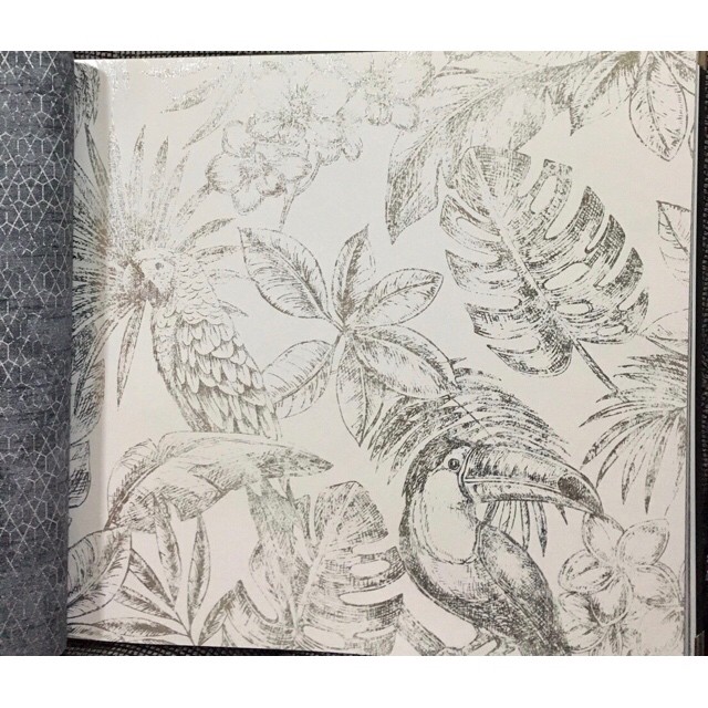 wallใบไม้ ยาว 10ม กว้าง 53ซม ม้วน5ตรมce