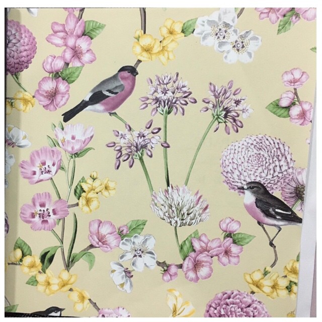 wallใบไม้ ยาว 10ม กว้าง 53ซม ม้วน5ตรมce