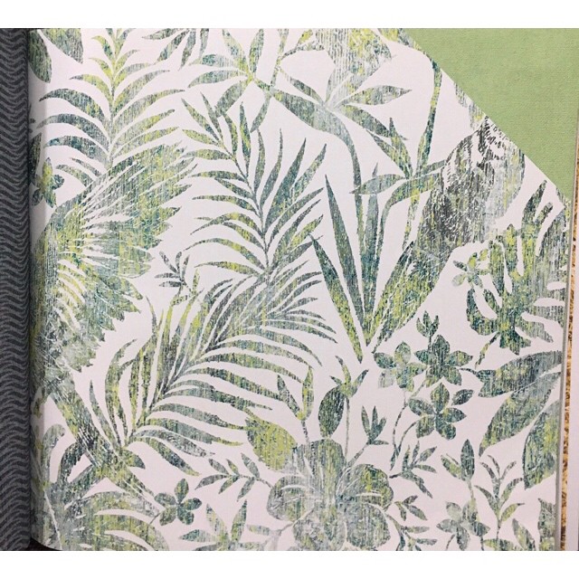 wallใบไม้ ยาว 10ม กว้าง 53ซม ม้วน5ตรมce