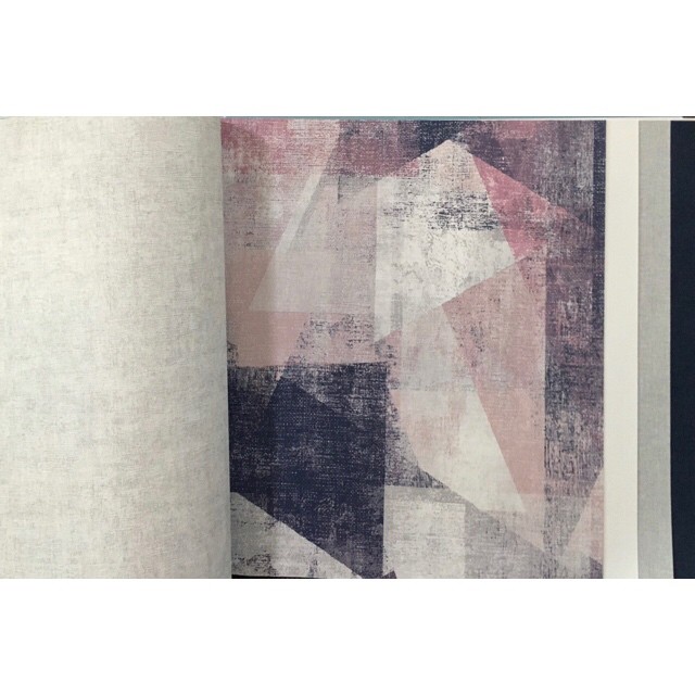 wallโมเดิร์น กราฟฟิก ยาว10ม กว้าง53ซม ม้วน5ตรมed