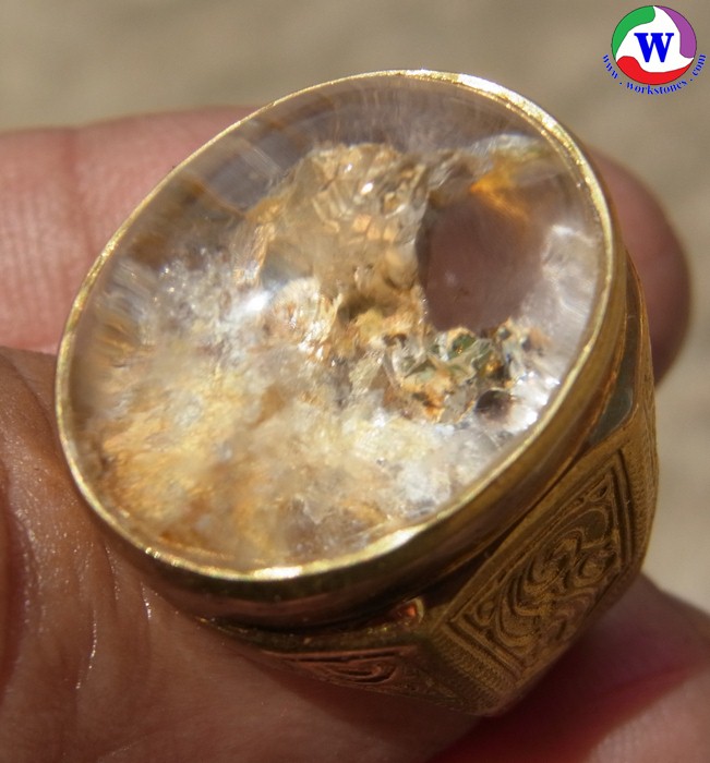 แหวนทองเหลืองชาย เบอร์ 62 แก้วโป่งข่ามนำโชค ชนิดแก้วเข้าแร่สีทอง สีเงิน กาบรุ้ง