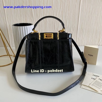 Fendi peekaboo Small Hiend size 23 cm รูปทรงสวยงาม รายละเอียดสวยเหมือนแท้