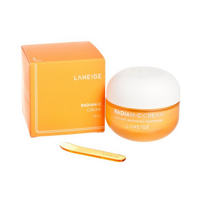 LANEIGE Radian-C Cream 50 ml. มอยเจอร์ไรเซอร์บำรุงผิวหน้าที่ผสานคุณสมบัติของวิตามินซี ที่ช่วยแก้ไขปัญหาจุดด่างดำที่มองเห็น และไม่มองไม่เห็น ในหนึ่งเดียวปรับสีผิวให้กระจ่างใสด้วยพลังจากวิตามินซีเจเนอเรชั่นใหม่เอกสิทธิ์เฉพาะลาเนจ