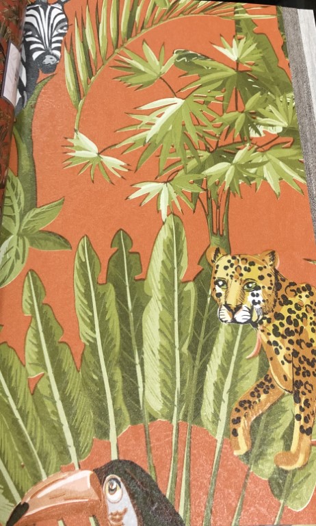 wallใบไม้ ยาว 10ม กว้าง 53ซม ม้วน5ตรม ccv