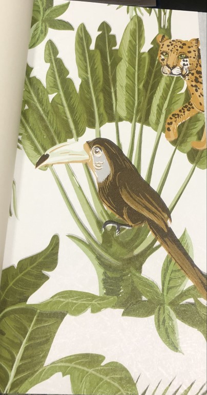 wallใบไม้ ยาว 10ม กว้าง 53ซม ม้วน5ตรม ccv