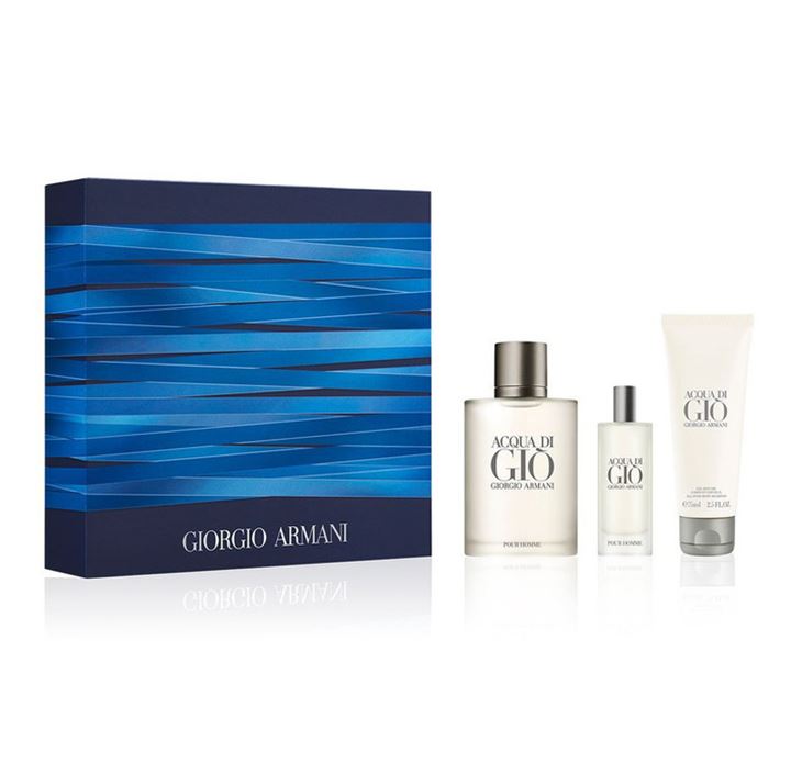 Giorgio Armani Acqua Di Gio For Men Gift Set เซ็ทน้ำหอมไซส์จริง+ขนาดพกพา และเจลอาบน้ำกลิ่นที่ขายดีที่สุดในไลน์ กับอันดับน้ำหอมที่ติดอันดับขายดีในอันดับต้นๆในหลายประเทศ เนื่องจากเป็นกลิ่นที่เข้าถึงได้ง่าย สามารถใช้ได้ทุกเพศทุกวัยจนกลายเป็นกลิ่น