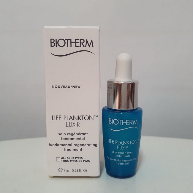 Biotherm Life Plankton Elixir Serum ขนาดทดลอง 7 ml. เซรั่มแพลงตอน สุดเข้มข้นที่จะช่วยฟื้นบํารุงผิวอย่างล้ำลึก ลดเลือนริ้วรอย เสริมปราการให้ผิวแข็งแรงจุดด่างดำดูจางลง ผิวกระจ่างใส เรียบเนียน คืนความอ่อนเยาว์ กระชับใน 8 วัน เผยผิวสุขภาพดีแบบขั้น