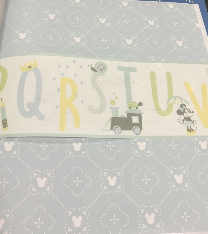 wall การ์ตูน ลิขสิทธิ์ใหม่  ยาว 10ม กว้าง 53ซม ม้วน5ตรม cd