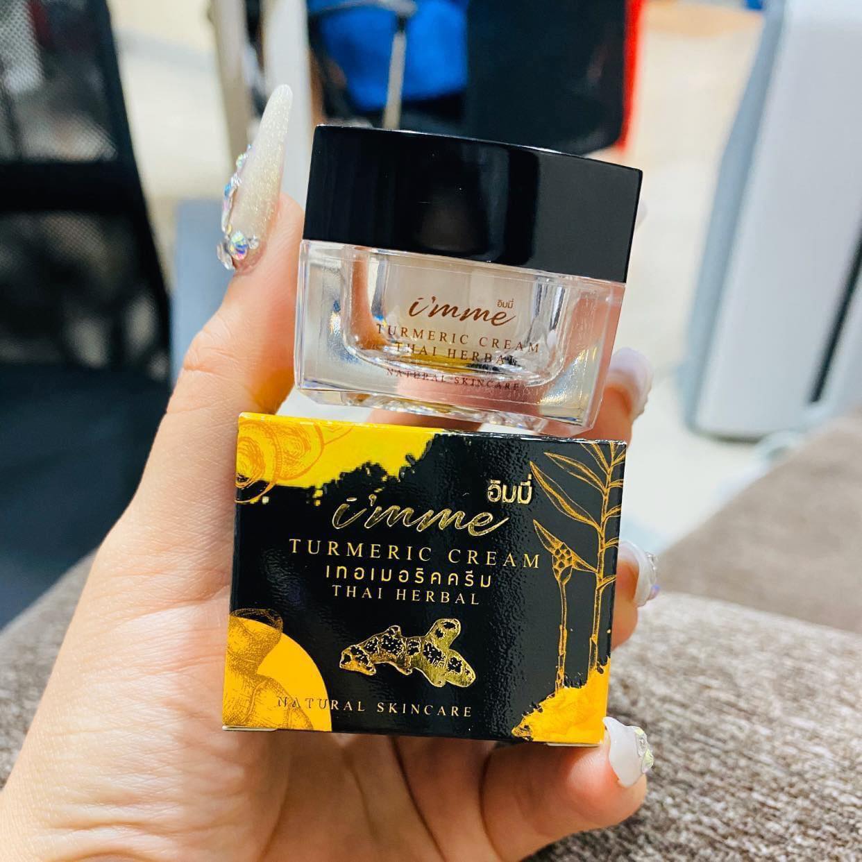 I'mme Turmeric Cream ครีมขมิ้นสด ไอแอมมี 10 กรัม สมุนไพรสกัดจากธรรมชาติออแกนิก บำรุงรักษาผิว ปรับสภาพผิวรักษาสิว ฝ้า จุดด่างดำบนใบหน้า ให้ผิวหน้ากระจ่างใสเป็นธรรมชาติ