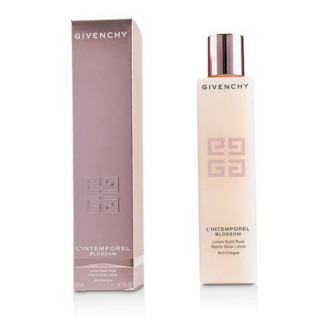 Givenchy L'intemporel Blossom Pearly Glow Lotion Anti-Fatigue 200 ml. โลชั่นปรับสภาพผิวหน้า ด้วยเนื้อโลชั่น 2 ชั้นสูตรเบาบางที่ให้ความชุ่มชื้นและเตรียมพร้อมผิวเพื่อเตรียมรับการบำรุงผิวในขั้นต่อไป ให้ผิวกลับมาสดใสและเรียบเนียนด้วยสีกุหลาบ