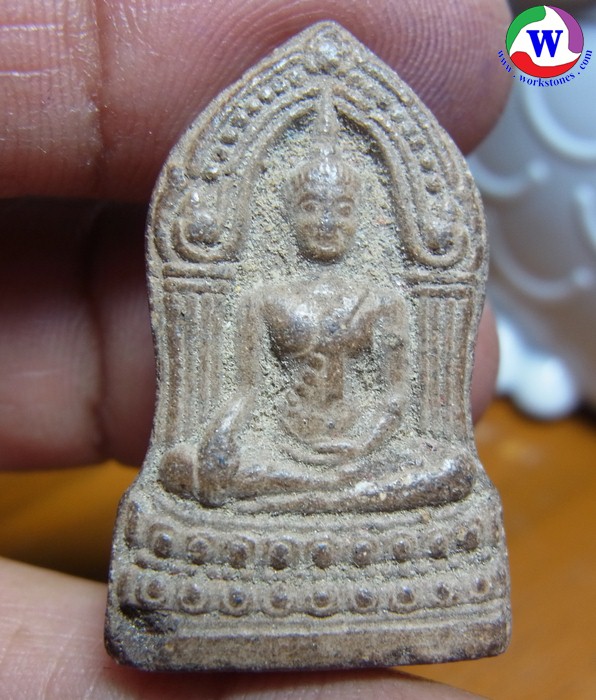 amulet พระเครื่อง พระพุทธชินราชใบเสมาเล็ก เนื้อดินว่าน รุ่นปิดทอง ปี 2547 วัดพระศรีรัตนมหาวรวิหาร พิษณุโลก