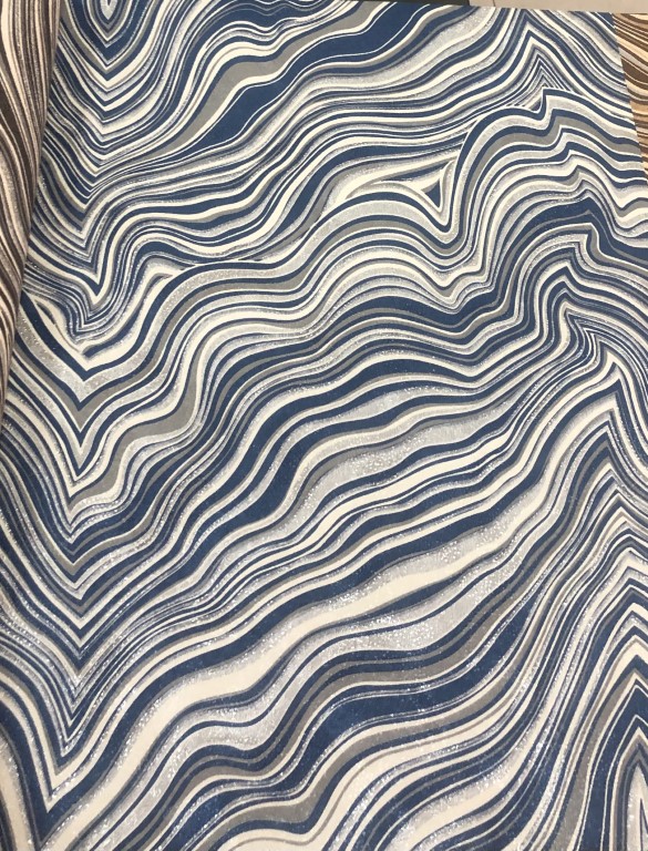 wallโมเดิร์น กราฟฟิก ยาว10ม กว้าง53ซม ม้วน5ตรม ric