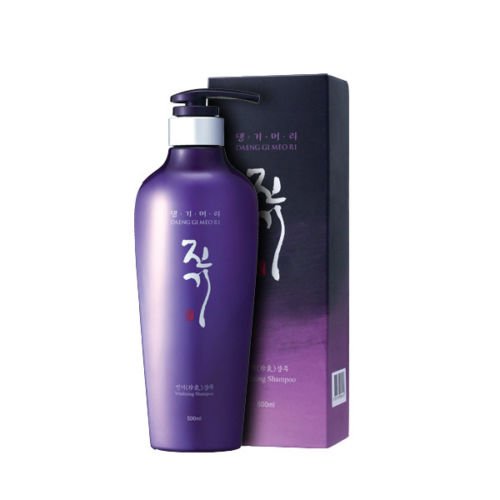 Daeng Gi Meo Ri Vitalizing Shampoo 300 ml. แดงจิโมริแชมพูสูตรพรีเมี่ยม ขายดีอันดับ 1 ในเกาหลี !! ให้ผมสวยมีวอลลุ่ม แข็งแรง เงางาม มีน้ำหนัก แก้ผมร่วง เร่งผมยาว ลดผมหงอก ลดอาการคันศีรษะ รังแค ที่สุดแห่งการบำรุงผม