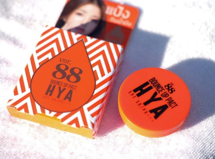 Ver.88 Bounce Up Pact HYA SPF 50PA+++แป้งเวอร์ 88 สูตรไฮยา ปกปิด อิ่มฟู ฉ่ำน้ำ (5g.)