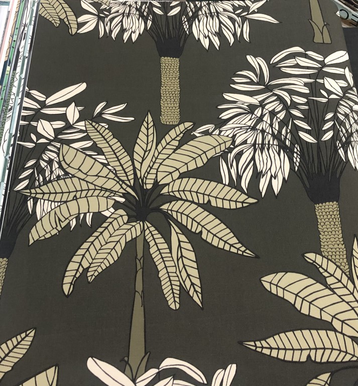 wallใบไม้ ยาว 10ม กว้าง 53ซม ม้วน5ตรม abt