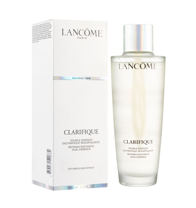 Lancome Clarifique Double Essence Refining Enzymatic Dual Essence 250 ml. เอสเซนส์เพื่อผิวกระจ่างใสขึ้นถึง 4 มิติ เนื้อใสบางเบา ไม่เหนียวเหนอะหนะ เพิ่มความสว่างกระจ่างใสให้กับผิวหน้า ทำให้ผิวแลดูเรียบเนียน กระชับยิ่งขึ้น 