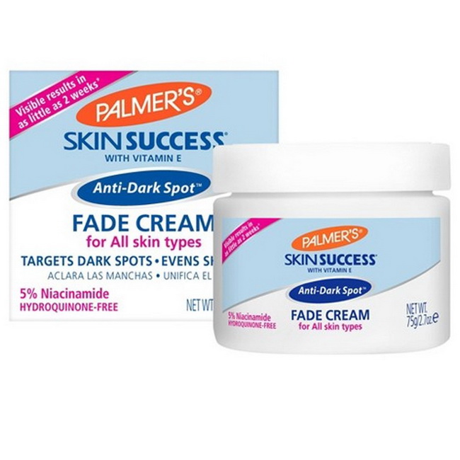 Palmer'sSkin Success Anti-Dark Spot Fade Cream For All Skin Types 75 g. ครีมปรับสีผิวบำรุงผิวหน้า ตัวดังจากอเมริกาสูตรสำหรับทุกสภาพผิว เห็นผลไว เน้นปรับสีผิวขาวกระจ่างใส และช่วยปรับสีผิวให้สม่ำเสมอ ด้วย Retinol Anti-Dark Spot, วิตามิน C & E และ N