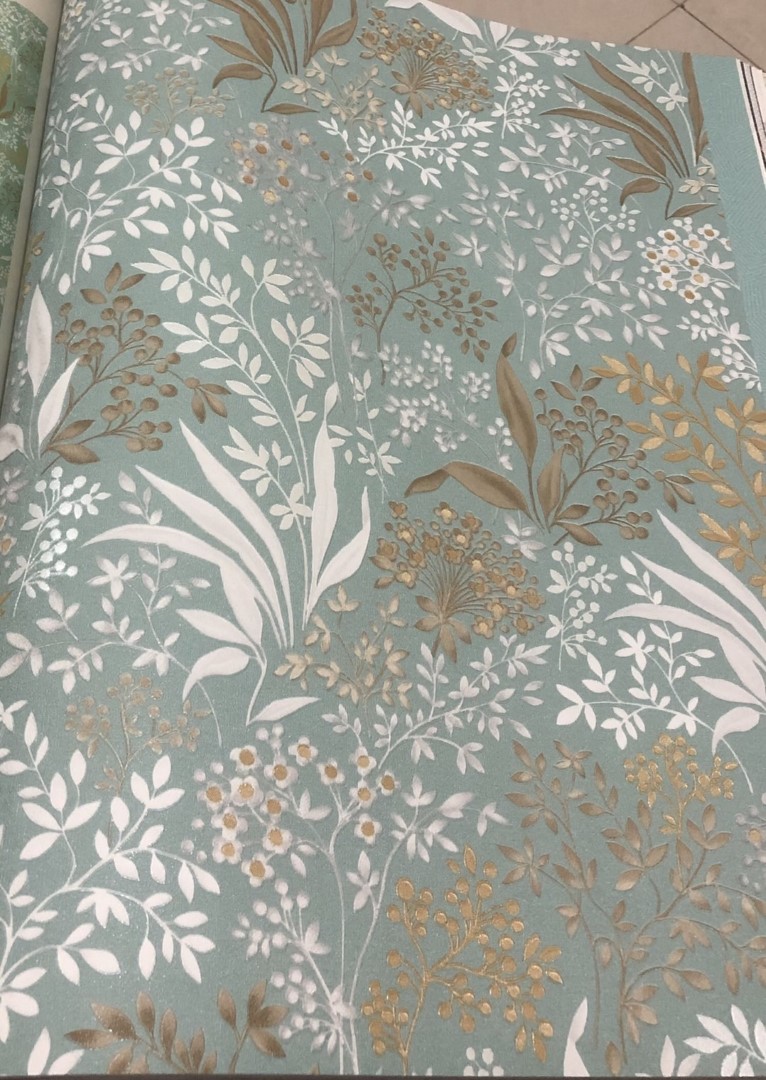 wallใบไม้  ม้วนใหญ่  15.6 ตารางเมตร กว้าง 1.06 m ยาว 15.6 m  esq