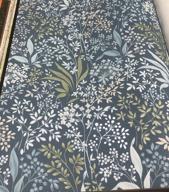 wallใบไม้  ม้วนใหญ่  15.6 ตารางเมตร กว้าง 1.06 m ยาว 15.6 m  esq