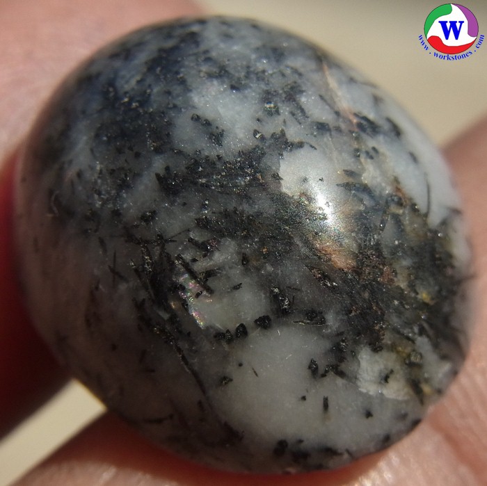  แก้วโป่งข่ามนำโชค 33.75 กะรัต T-7778  แก้วขนเหล็กน้ำตัน เนื้อแก้วสีฟ้า เมืองเถิน ลำปาง