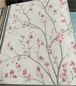 wallใบไม้  ม้วนใหญ่  5 ตารางเมตร กว้าง 53 cm ยาว 10m  lmt2