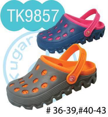 รองเท้าหัวโต Red Apple เรดแอปเปิ้ล ใส่่ในไลน์ผลิต  TK9857