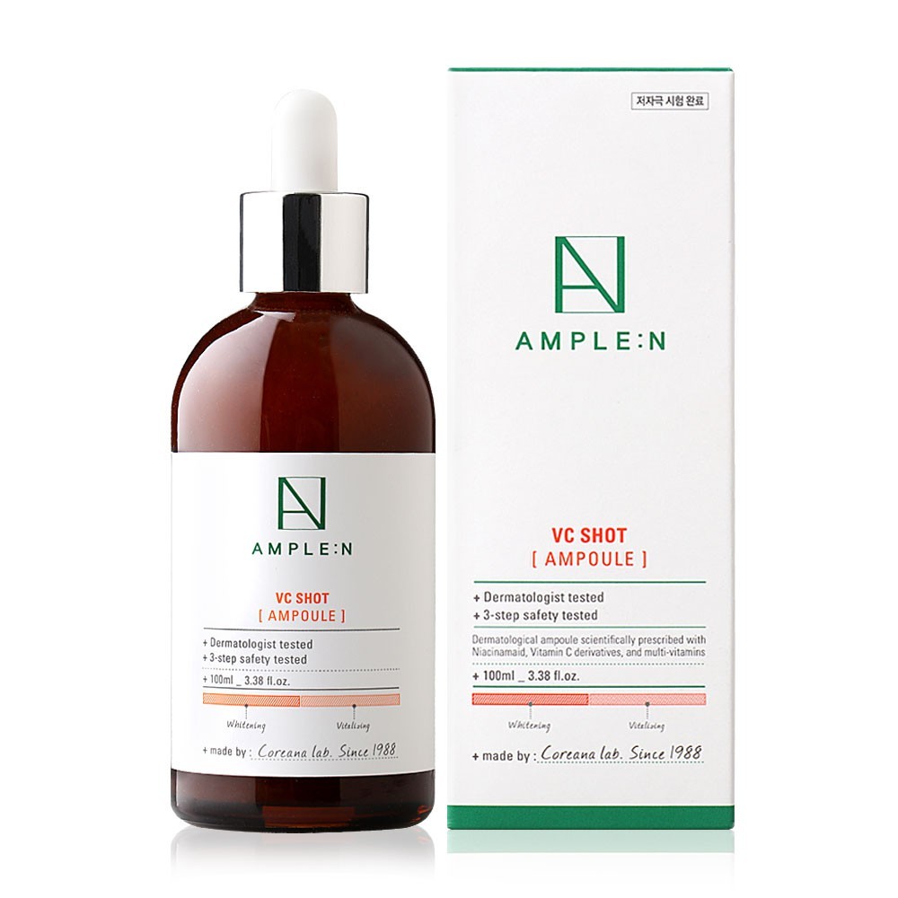 Coreana Lab Ample N VC Shot Ampoule 100ml เซรั่มวิตามินซีที่สาวเกาหลีชื่นชอบสุด จากโคเรียน่า แลป ช่วยปกป้องผิวจากแสงแดด ลดเลือนรอยดำ ฟื้นบำรุงและปรับเซลล์สีผิวให้สม่ำเสมอ เพิ่มความกระจ่างใสให้ใบหน้า แลดูเรียบเนียนผ่องใส