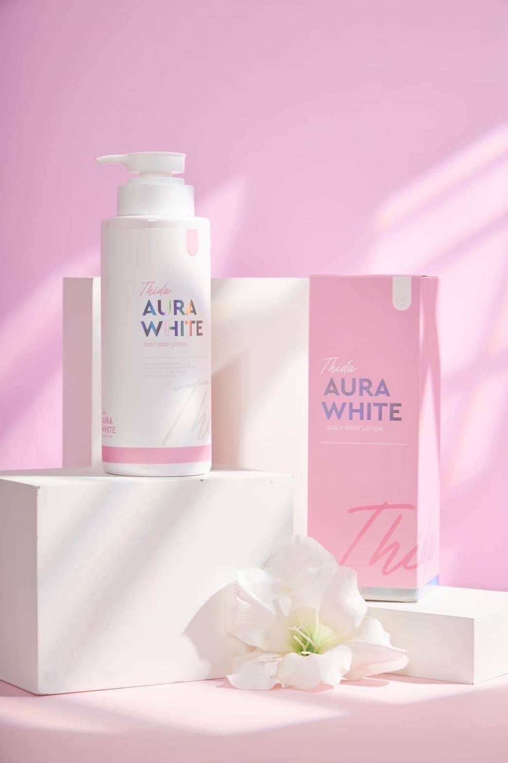 โลชั่นออร่าไวท์ ธิดา เดลี่ Thida Aura White Daily Body Lotion (400 ml.) ของแท้ 100%