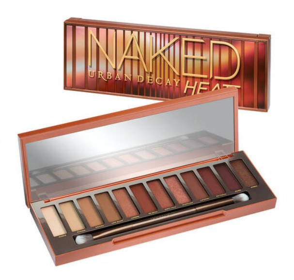 Urban Decay Naked Heat Eyeshadow Palette อายแชโดว์พาเลตต์โทนน้ำตาลอมแดงอบอุ่น 12 เฉดสีเนื้อแมตท์ 7 เฉดสี ชิมเมอร์ 2 เฉดสี และ เมทัลลิก 3 เฉดสีเนื้อชาโดว์เนียนนุ่มละเอียด เกลี่ยง่าย สีสวยคมชัด ติดทนไม่ตกร่อง ช่วยให้ดวงตาคุณดูเก๋ เท่ห์ และเซ็กซี่เร่าร้อน ได