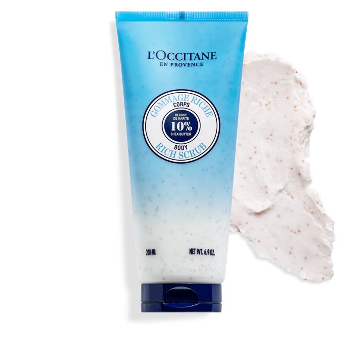 L'OCCITANE Shea Butter Rich Body Scrub 200ml. สครับผิวสูตรใหม่เอาใจคนผิวแห้ง เนื้อสคลับละเอียด ช่วยผลัดเซลล์ผิวที่ตายแล้ว ให้ผิวกลับมาเนียนนุ่มค่ะสครับผิวกาย เนื้อสัมผัสละเอียด อุดมด้วยเชีย บัตเตอร์ 10% และเปลือกวอลนัทบดละเอียด 97% ช่วยผลัดเซลล์ผิวอย