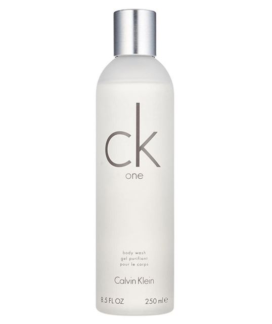 Calvin Klein CK One Body Wash Gel 250ml. เจลอาบน้ำทำความสะอาดผิวกายผสมน้ำหอม ทำความสะอาดและบำรุงผิวอย่างอ่อนโยน ผ่อนคลายและให้ความชุ่มชื้น เผยผิวนุ่มและได้รับการบำรุง สำหรับทุกสภาพผิว ด้วยกลิ่นน้ำหอมเอสเซ้นส์จากส้ม,มะนาวและมะลิ เป็นกลิ่น Unisex ผู้หญิงก็ใ